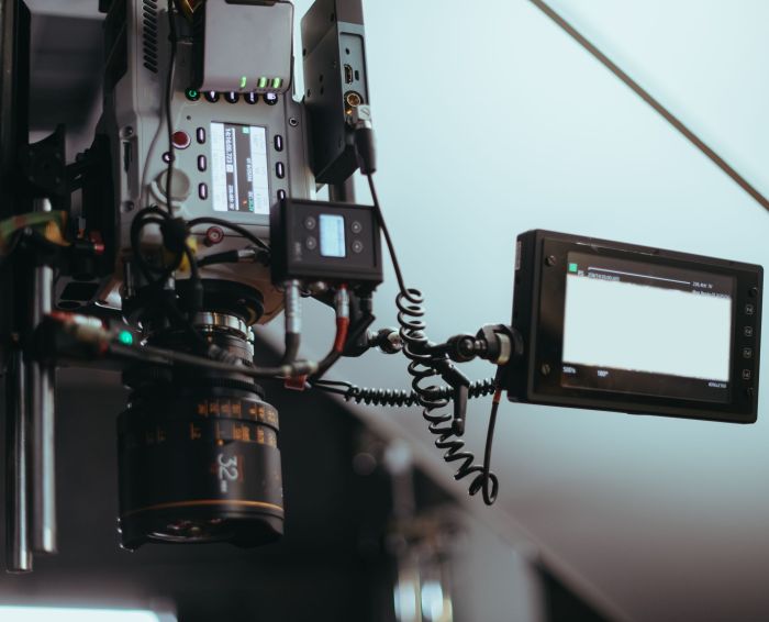 professional-film-and-video-camera-on-the-set-sho-2026-01-09-14-43-18-utc